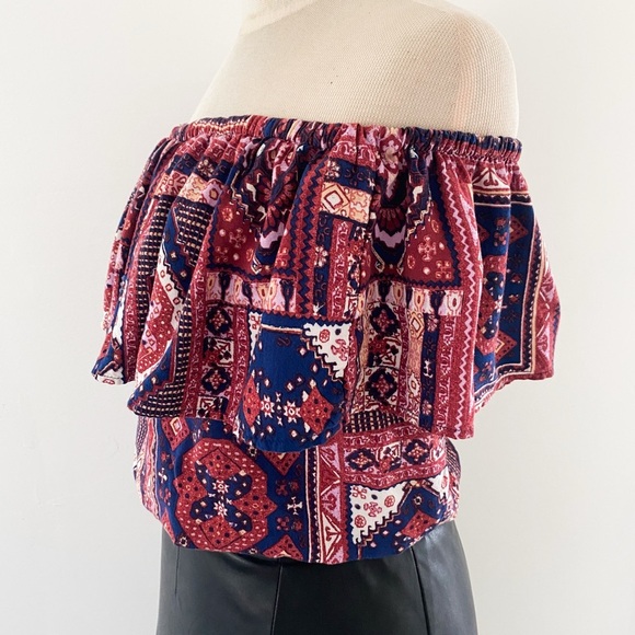 Hollister Boho Off-the-Shoulder Ruffle Crop Top – Size Small - Picture 8 of 10